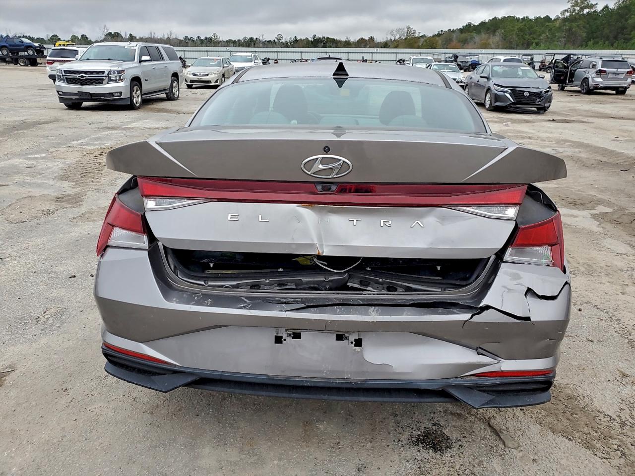 2021 HYUNDAI ELANTRA