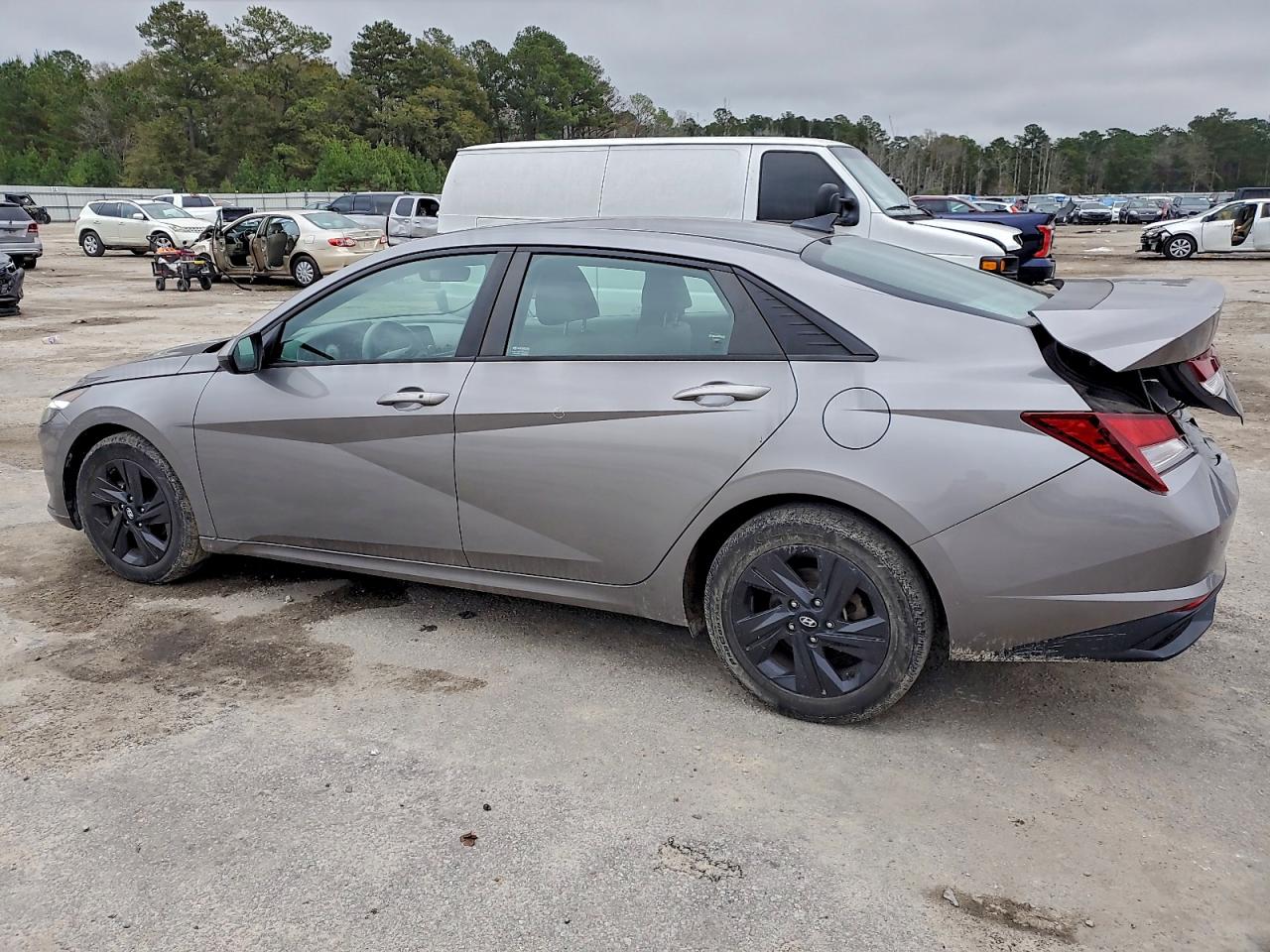 2021 HYUNDAI ELANTRA