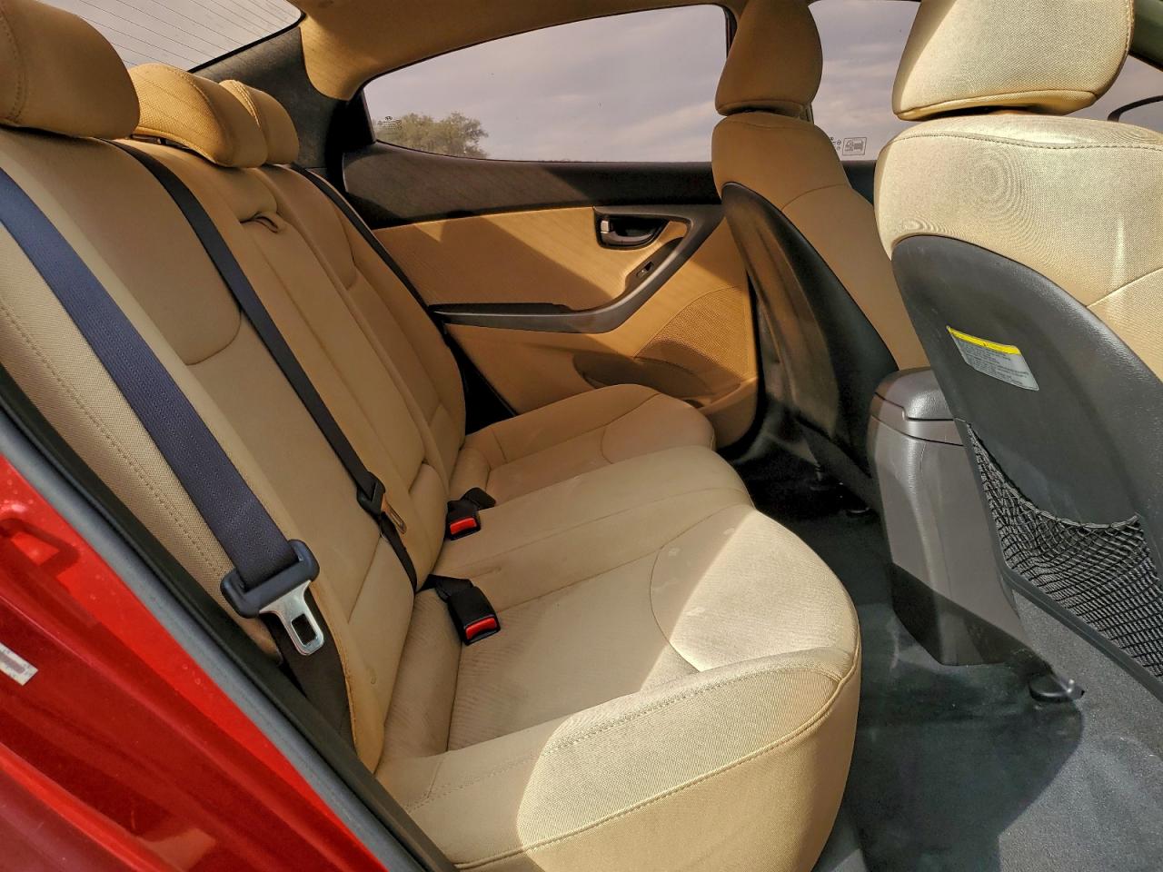 2012 HYUNDAI ELANTRA
