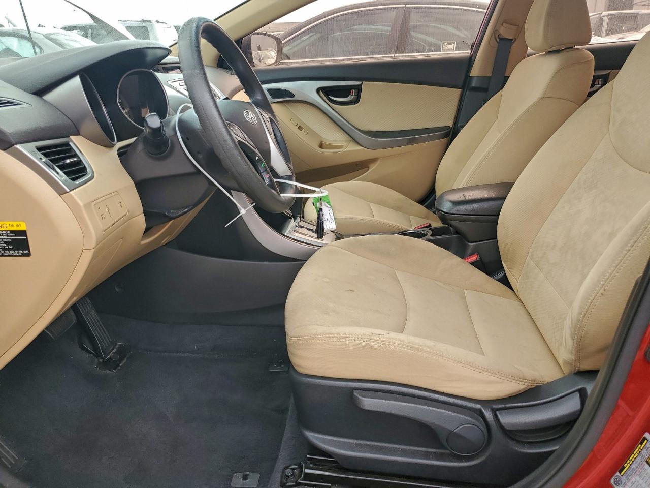 2012 HYUNDAI ELANTRA