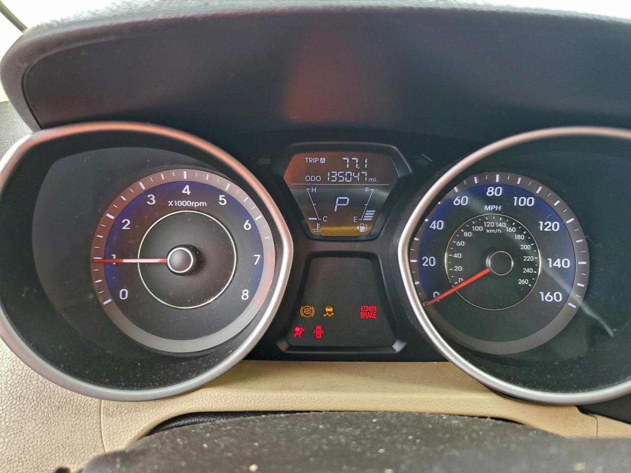 2012 HYUNDAI ELANTRA