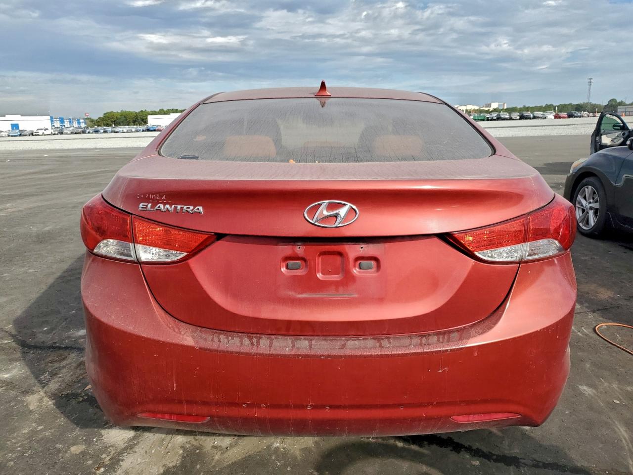 2012 HYUNDAI ELANTRA