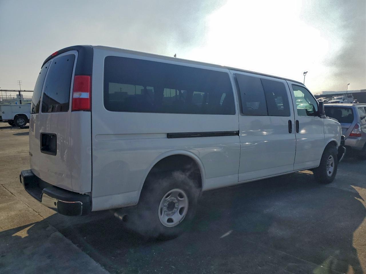 2024 CHEVROLET EXPRESS