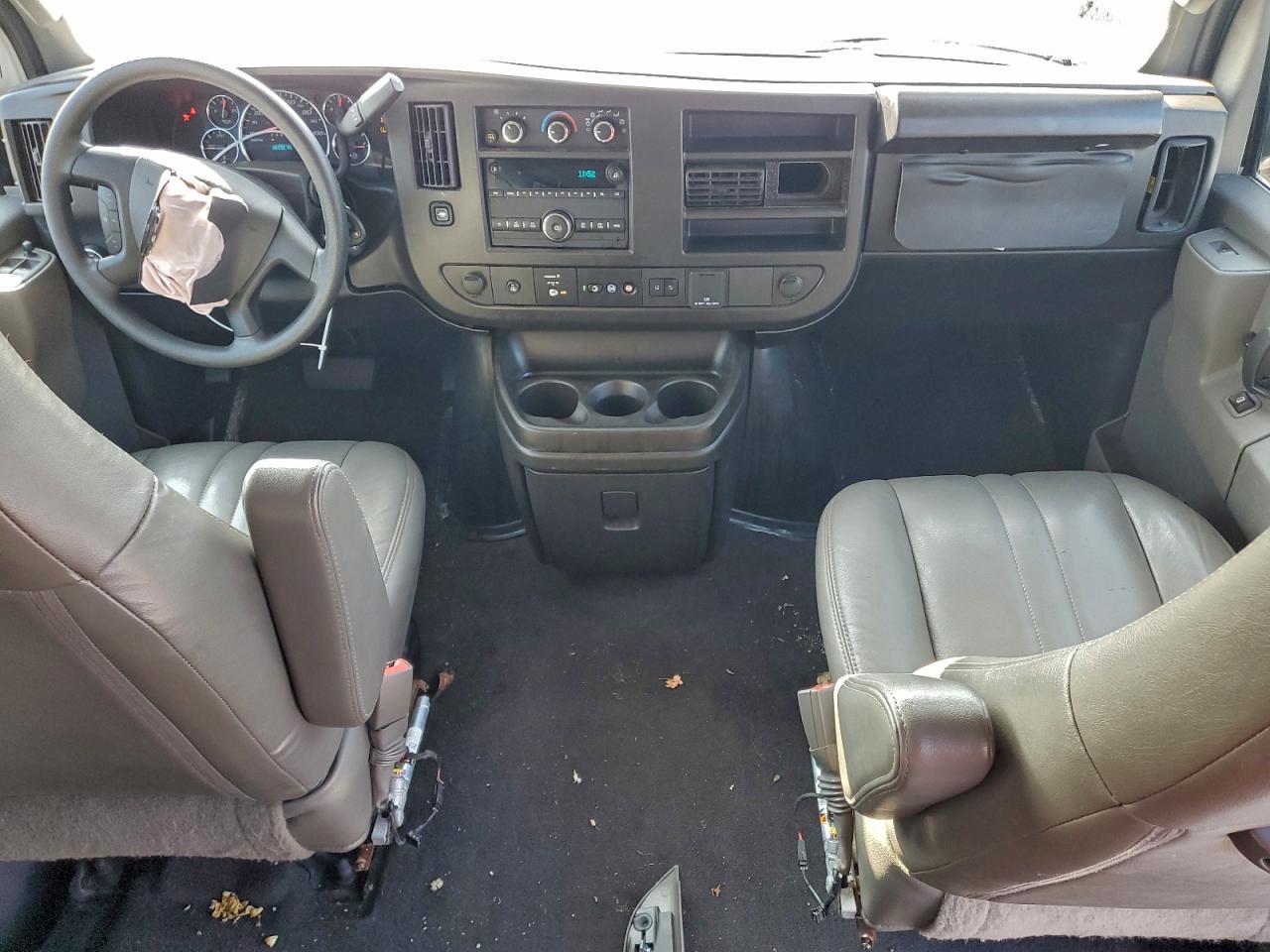 2024 CHEVROLET EXPRESS