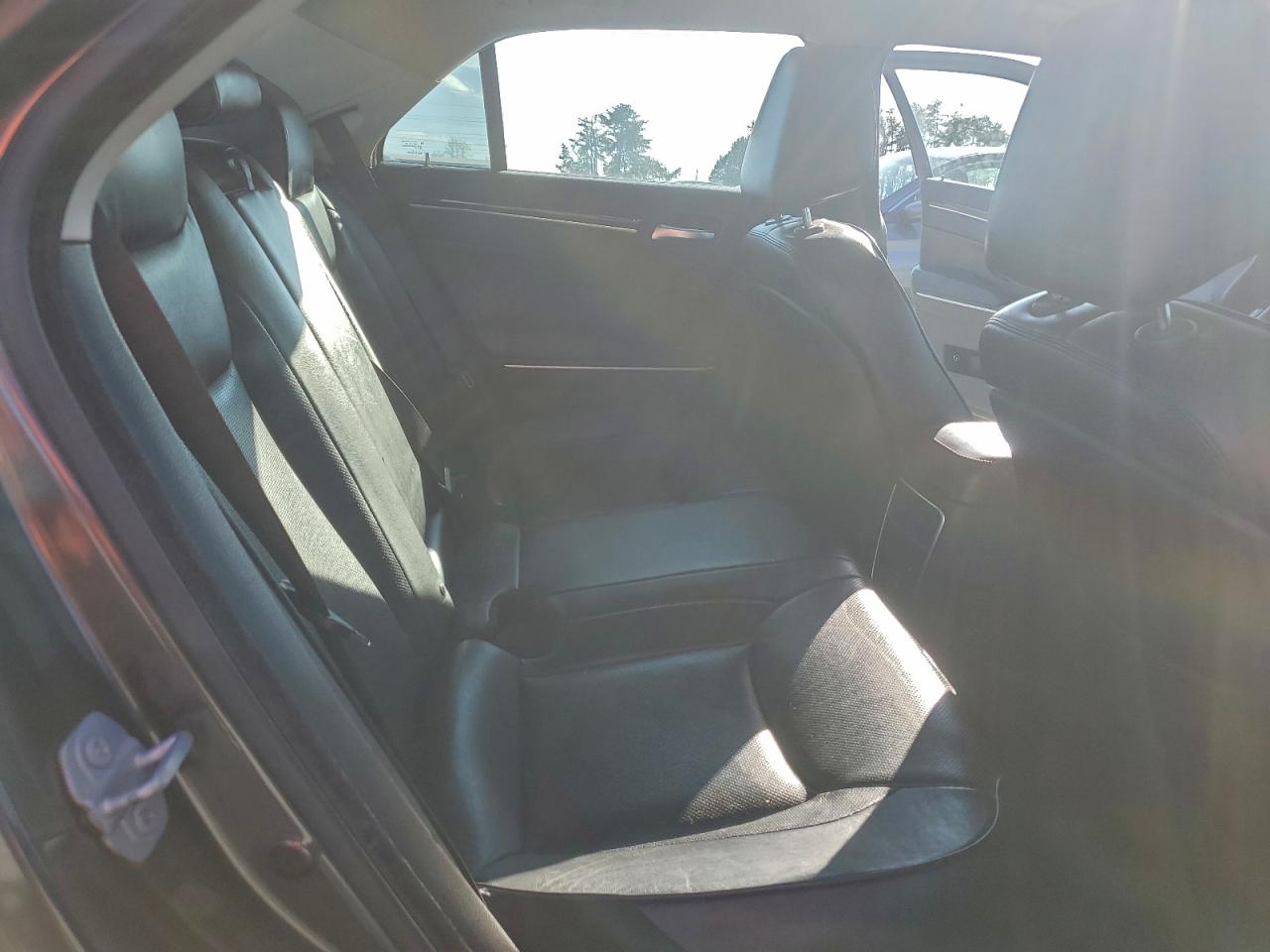 2019 CHRYSLER 300