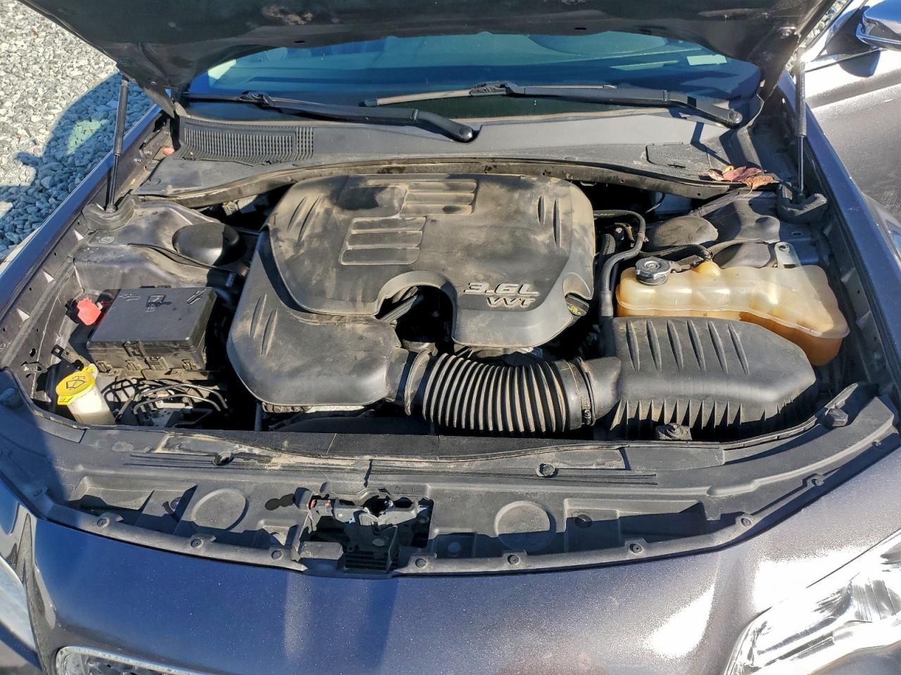 2019 CHRYSLER 300