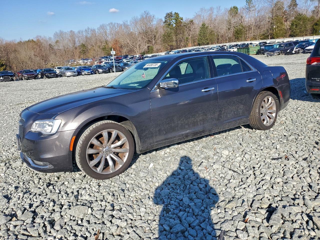 2019 CHRYSLER 300