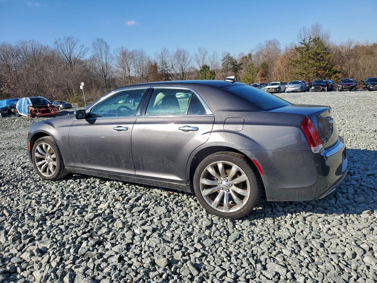 2019 CHRYSLER 300