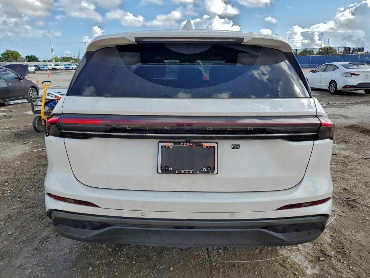 2024 LINCOLN NAUTILUS P