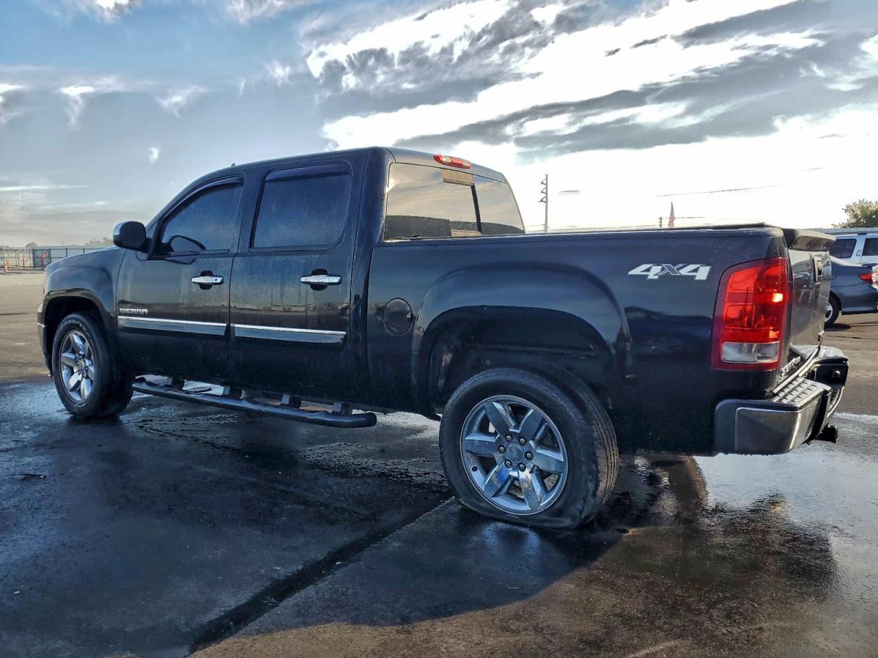 2013 GMC SIERRA