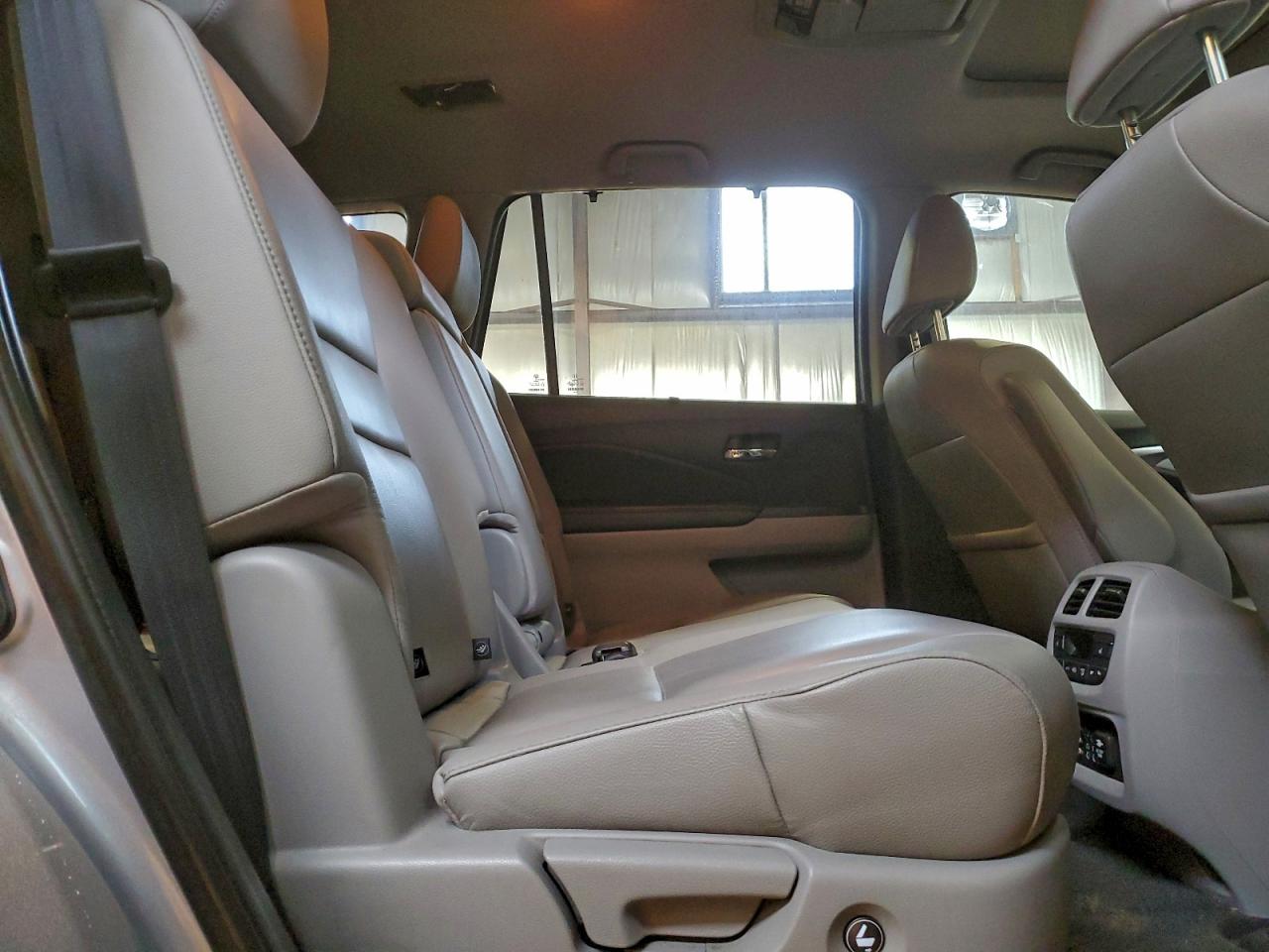 2016 HONDA PILOT