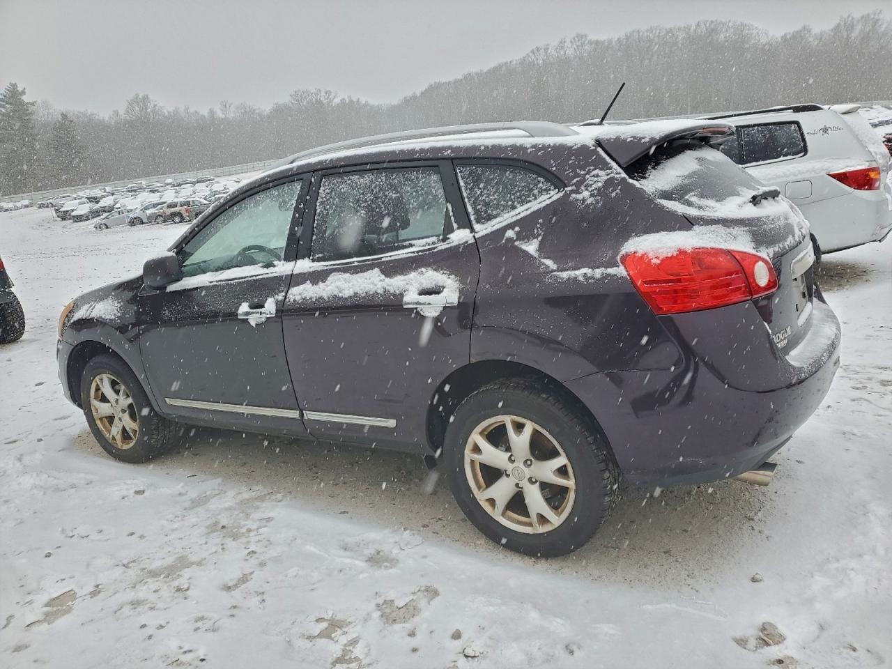 2011 NISSAN ROGUE