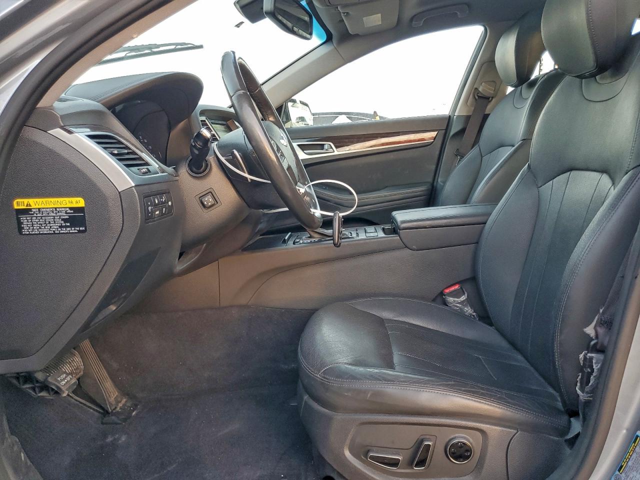 2016 HYUNDAI GENESIS