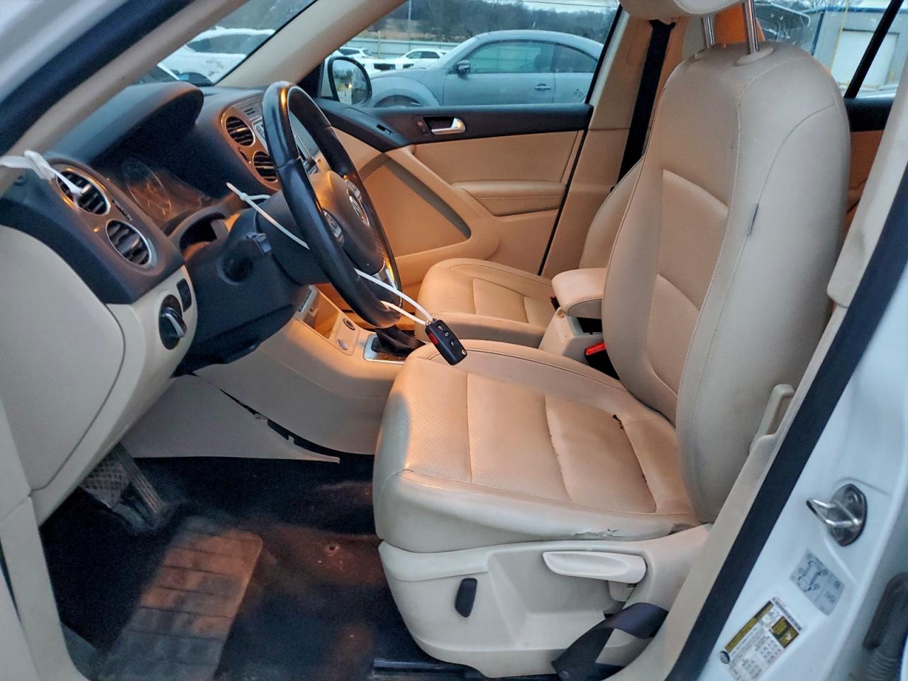 2017 VOLKSWAGEN TIGUAN