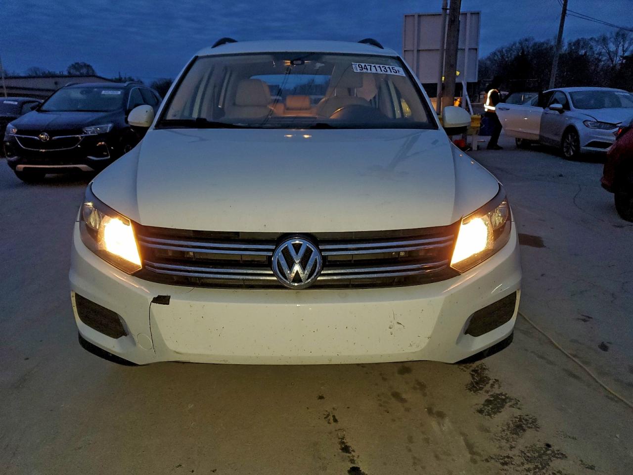 2017 VOLKSWAGEN TIGUAN