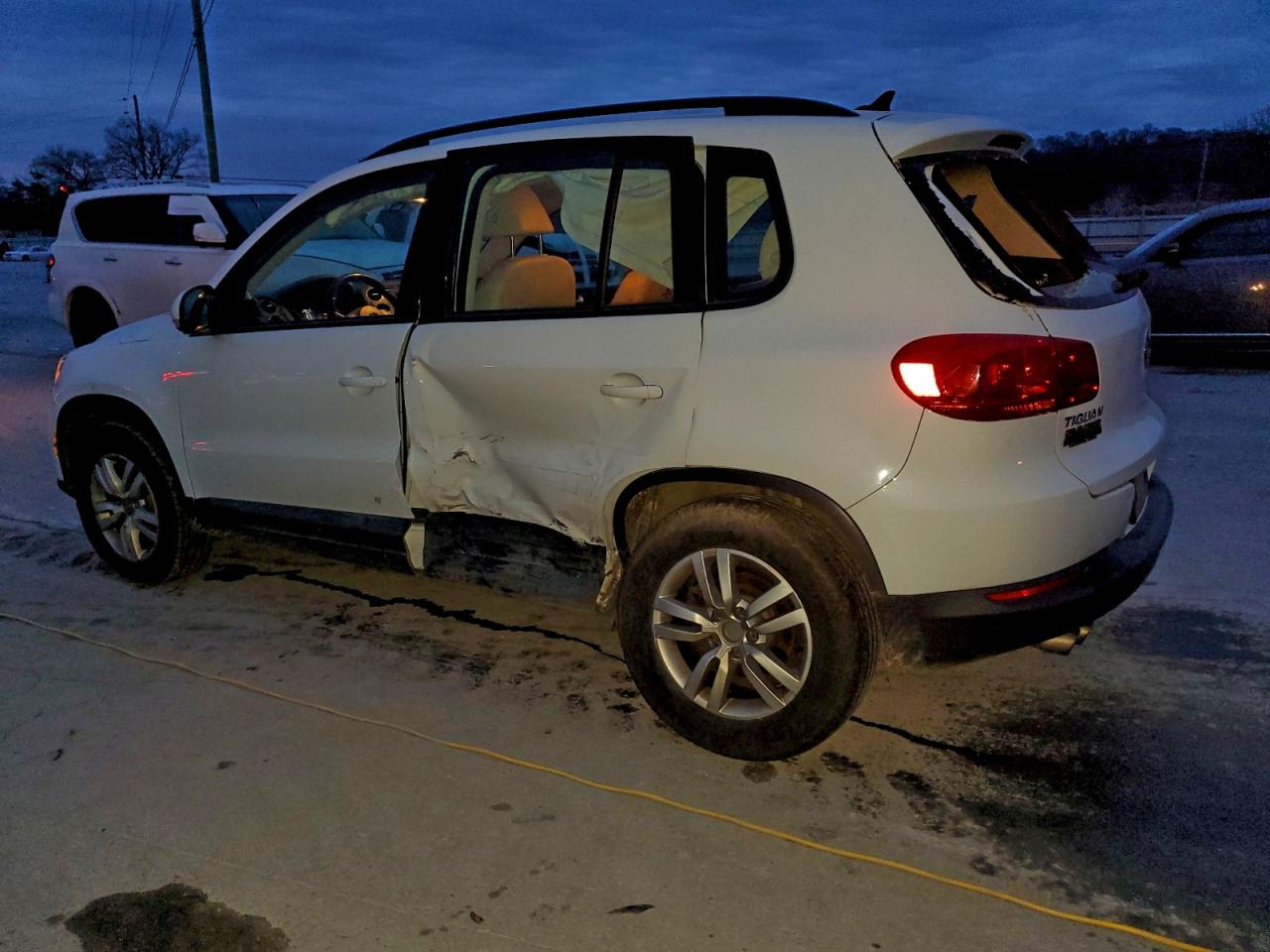 2017 VOLKSWAGEN TIGUAN