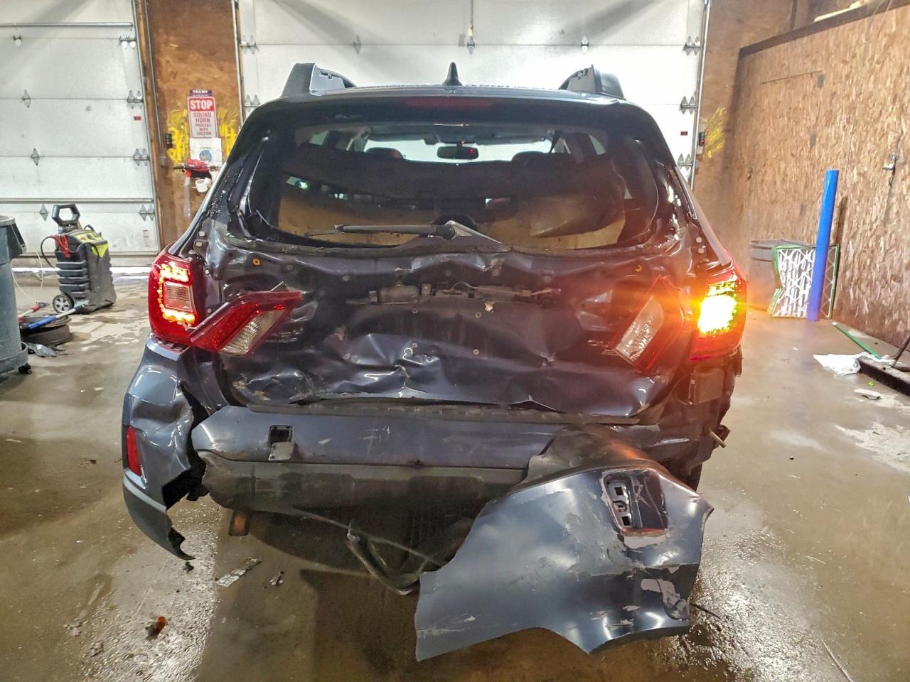 2016 SUBARU LEGACY