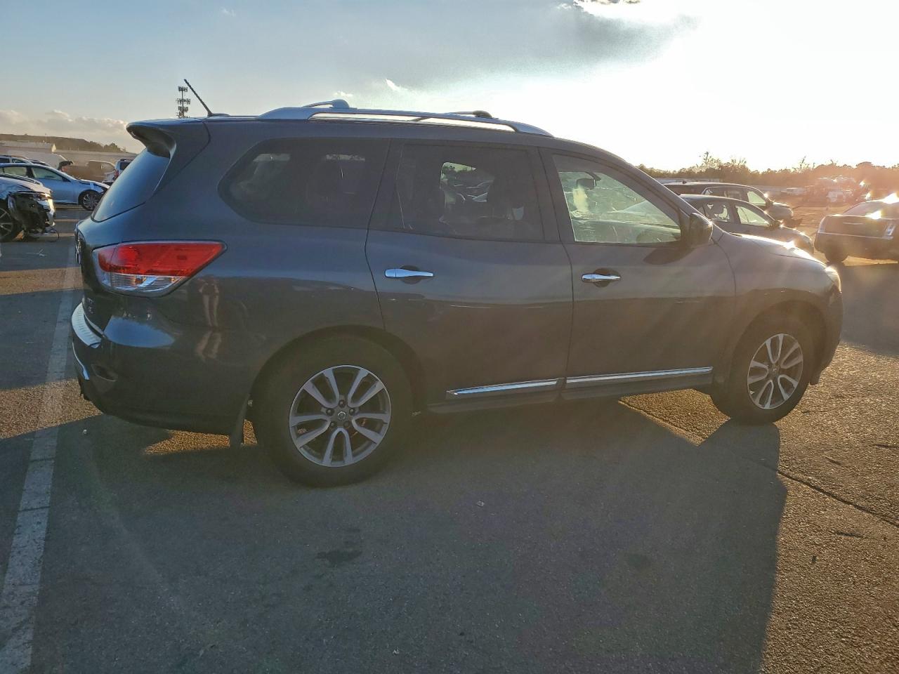 2014 NISSAN PATHFINDER