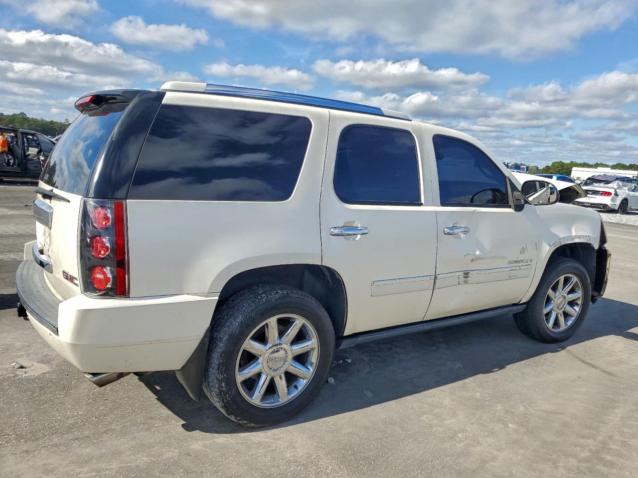 2009 GMC YUKON