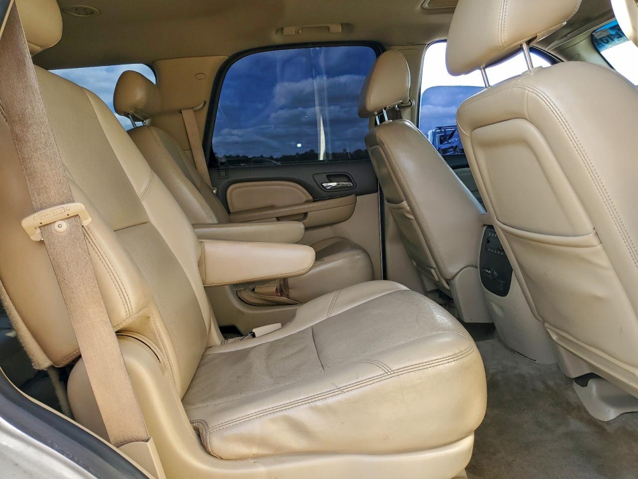 2009 GMC YUKON