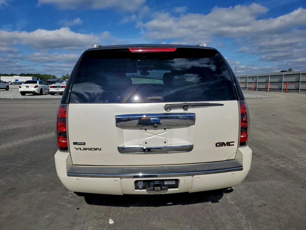 2009 GMC YUKON