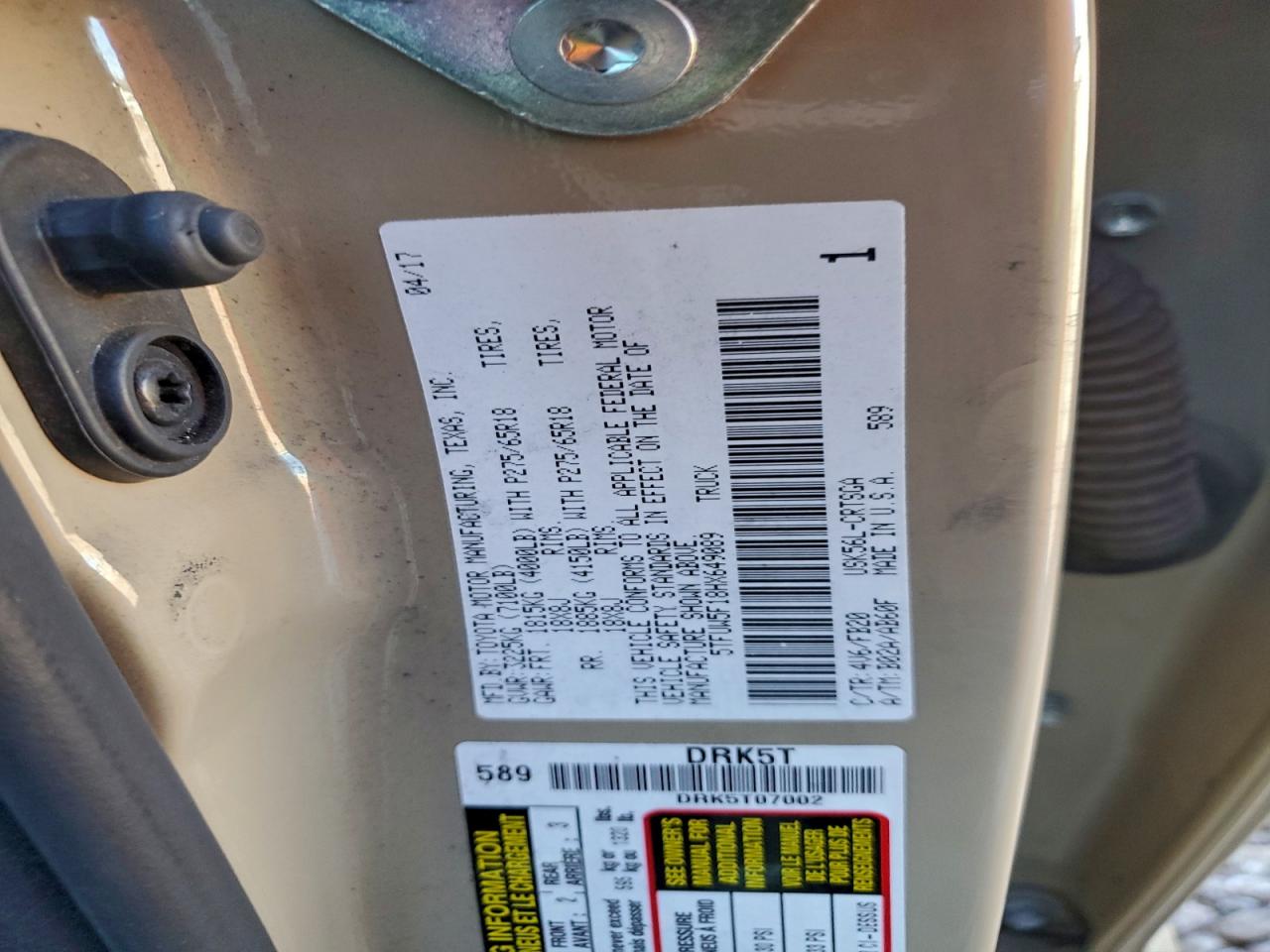 2017 TOYOTA TUNDRA