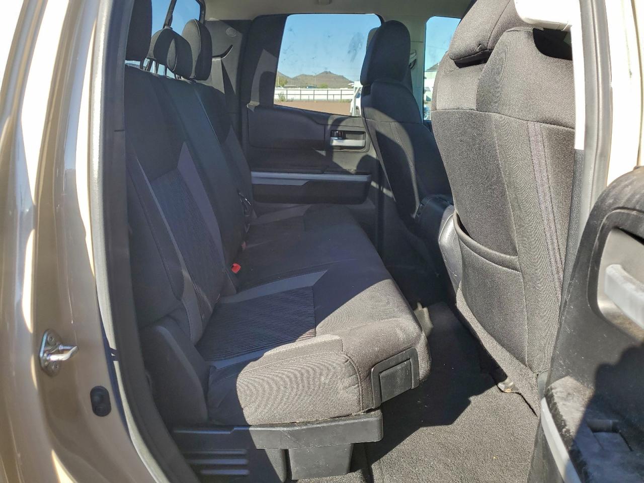 2017 TOYOTA TUNDRA