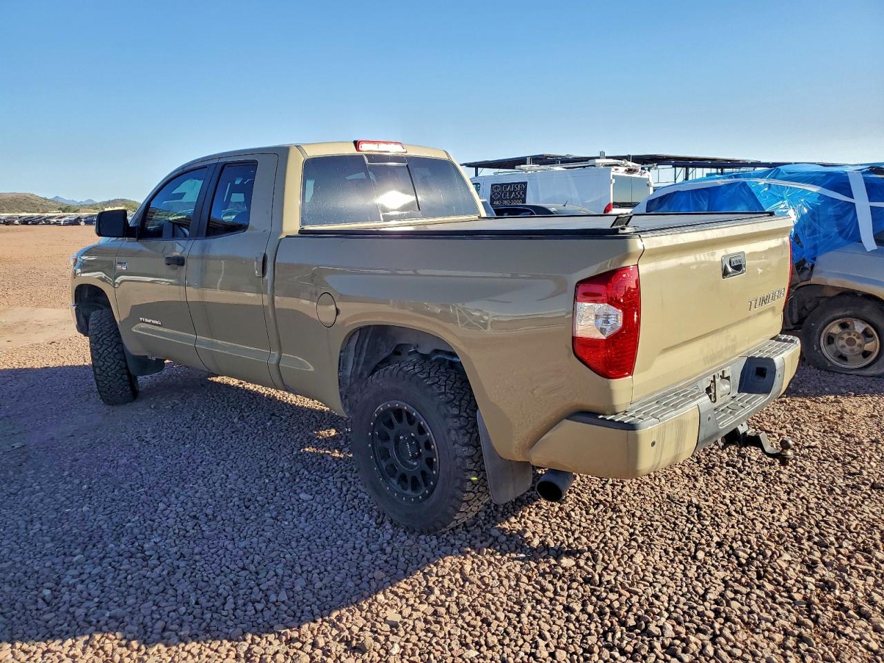 2017 TOYOTA TUNDRA