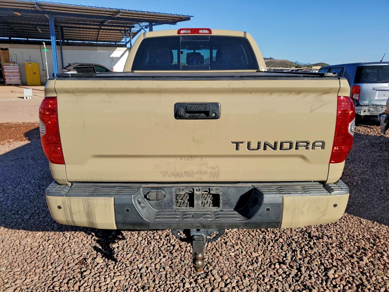2017 TOYOTA TUNDRA