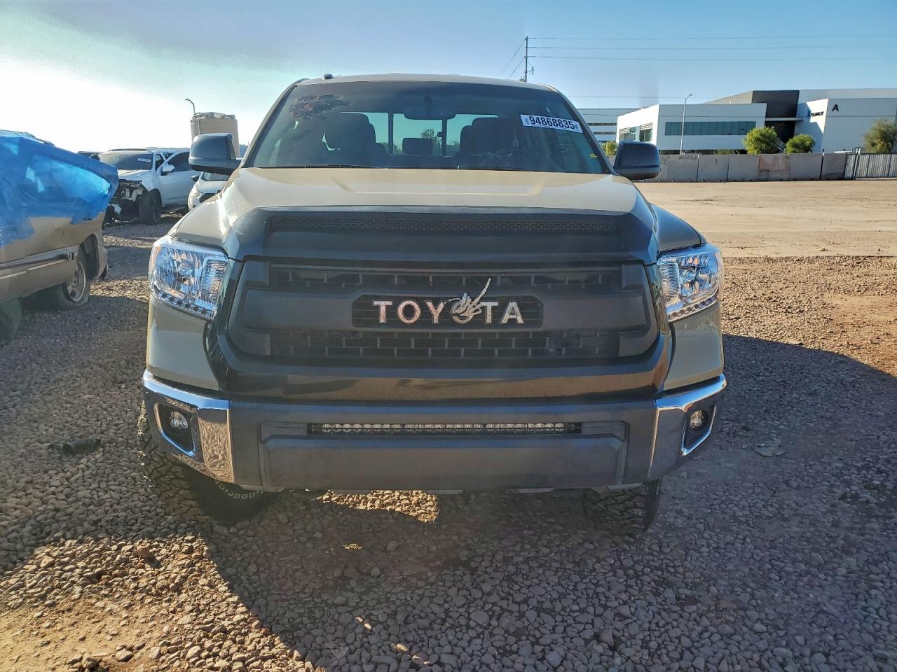2017 TOYOTA TUNDRA