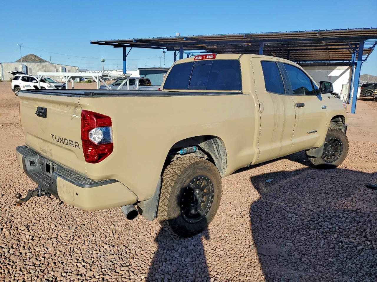 2017 TOYOTA TUNDRA