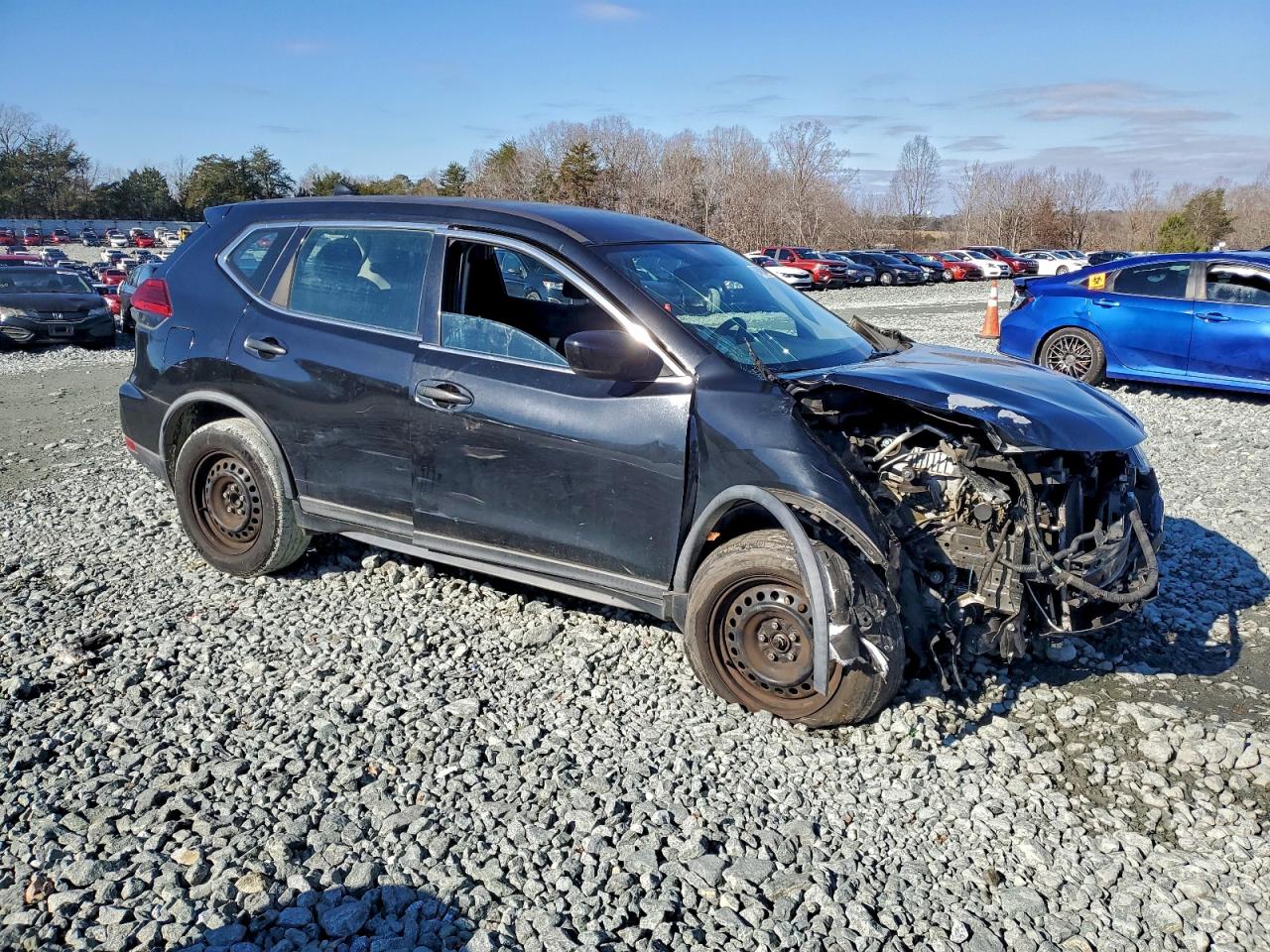 2017 NISSAN ROGUE