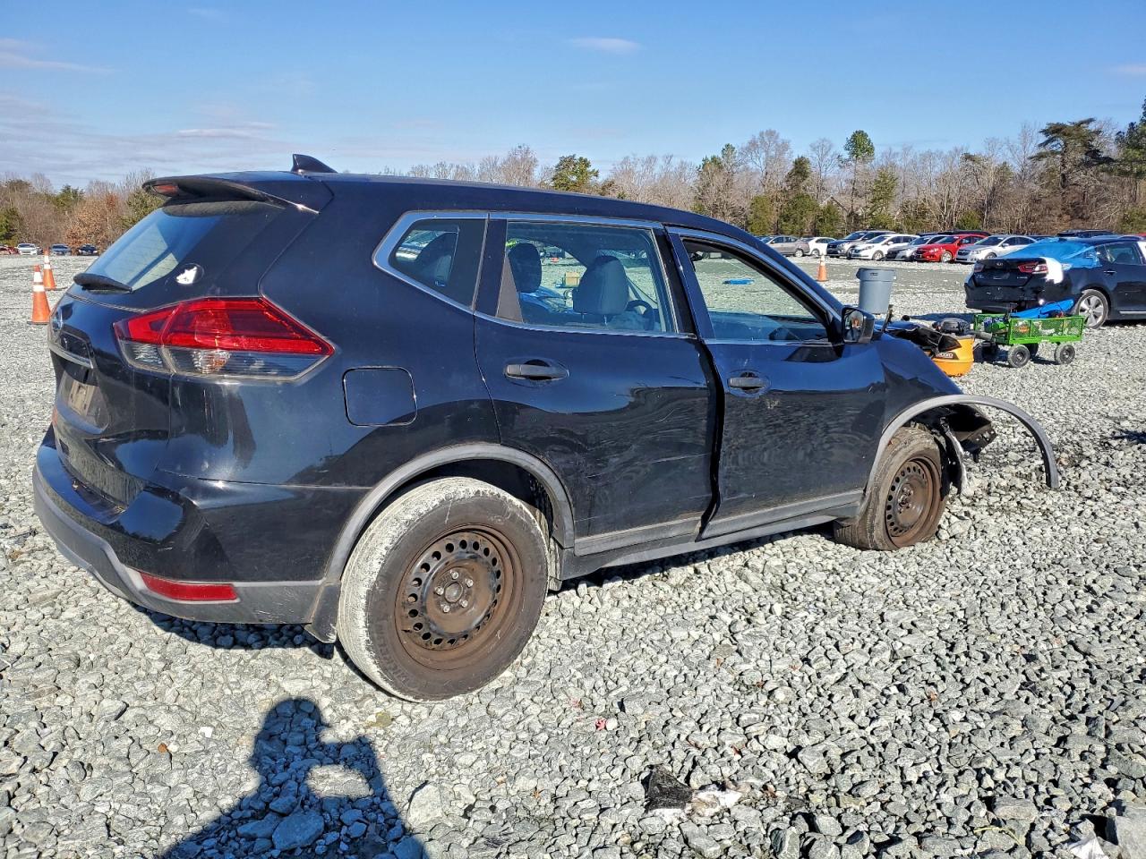 2017 NISSAN ROGUE