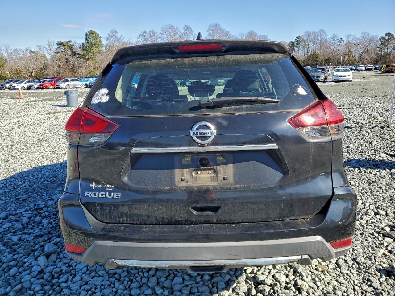 2017 NISSAN ROGUE