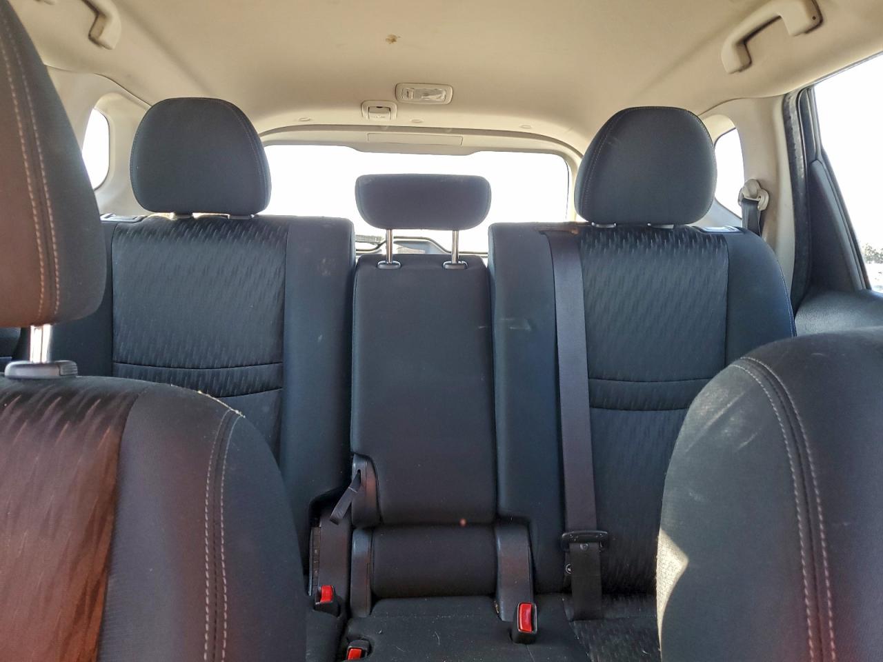 2017 NISSAN ROGUE