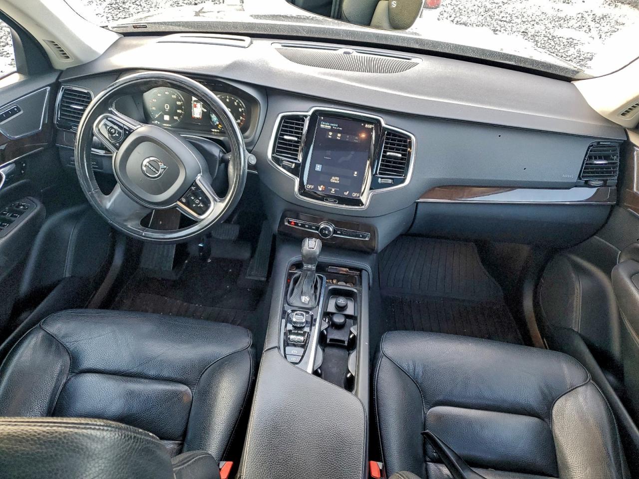 2016 VOLVO XC90