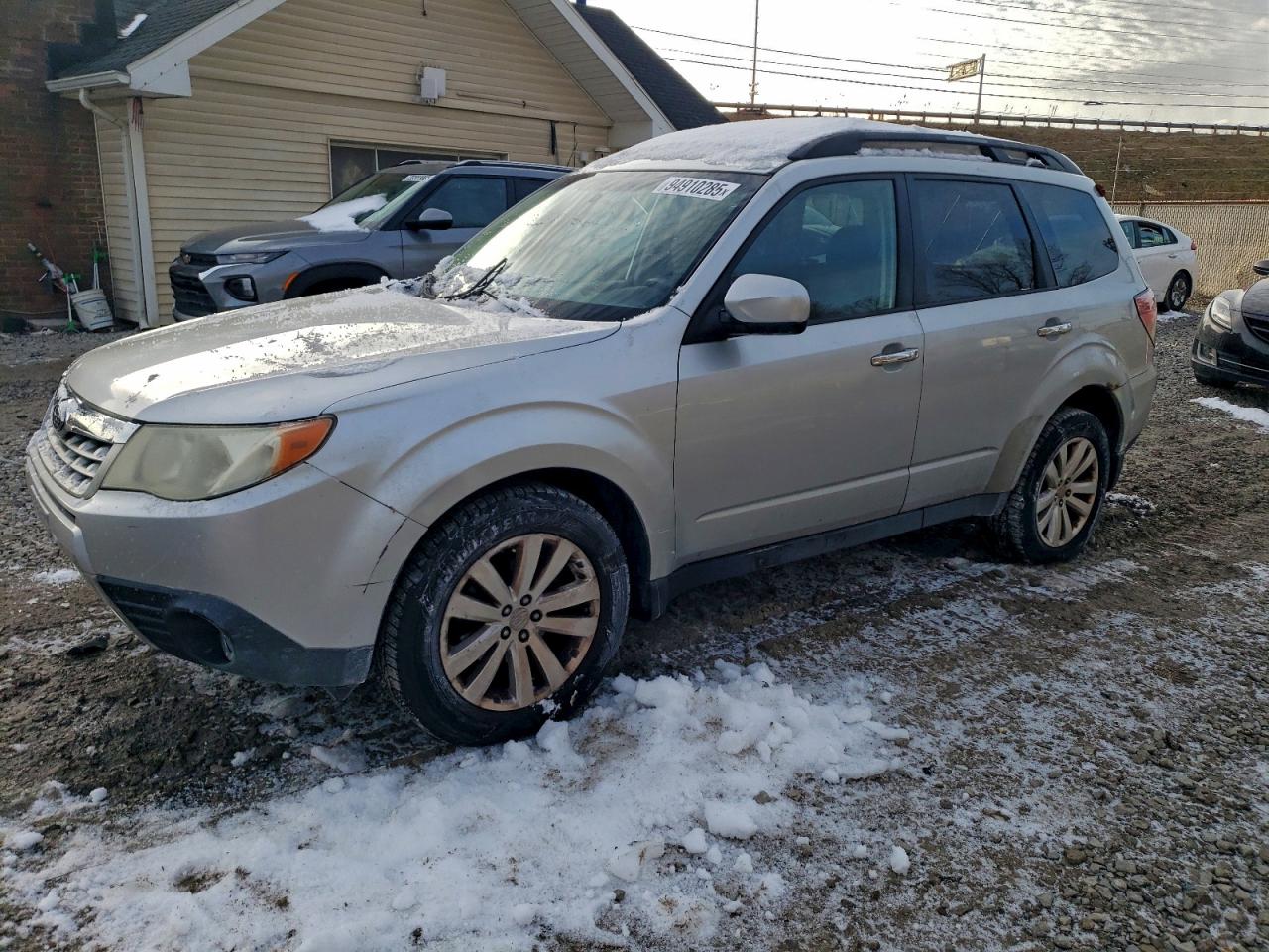 2011 SUBARU FORESTER