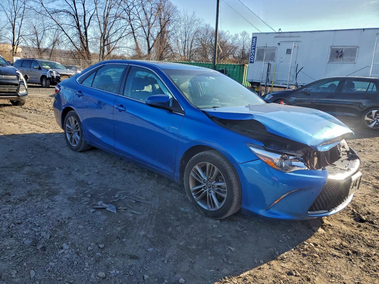 2017 TOYOTA CAMRY