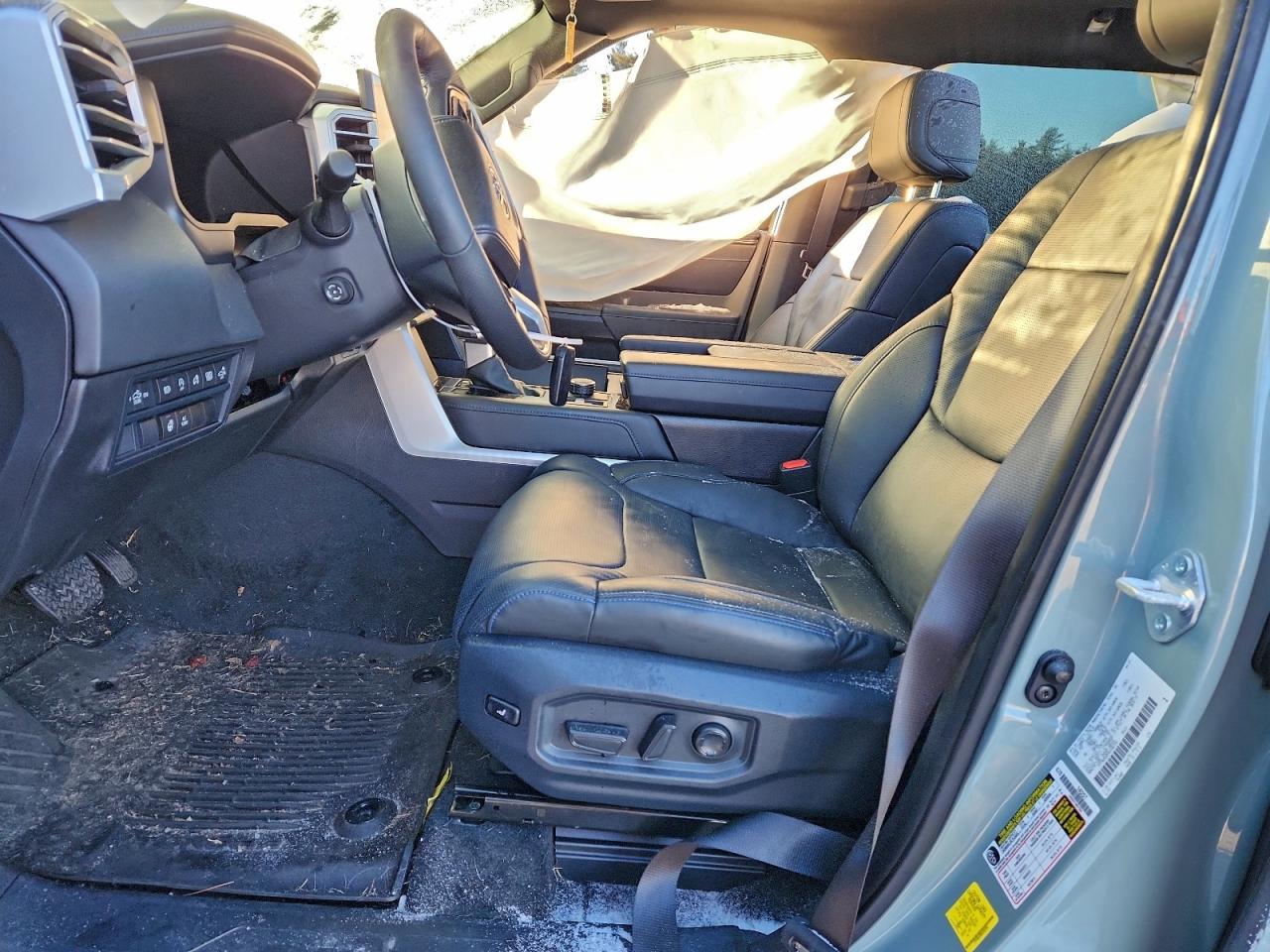 2025 TOYOTA TUNDRA