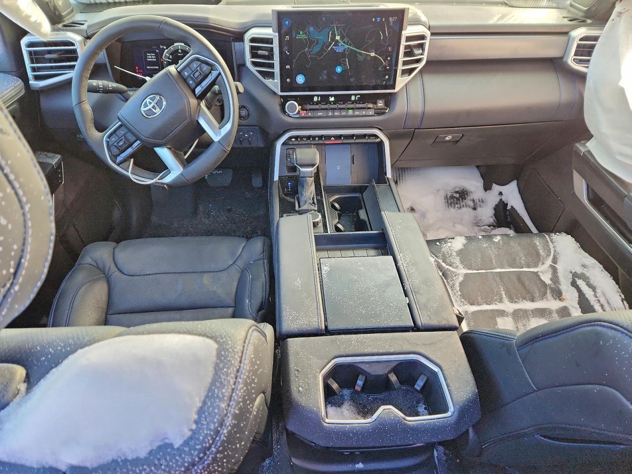 2025 TOYOTA TUNDRA