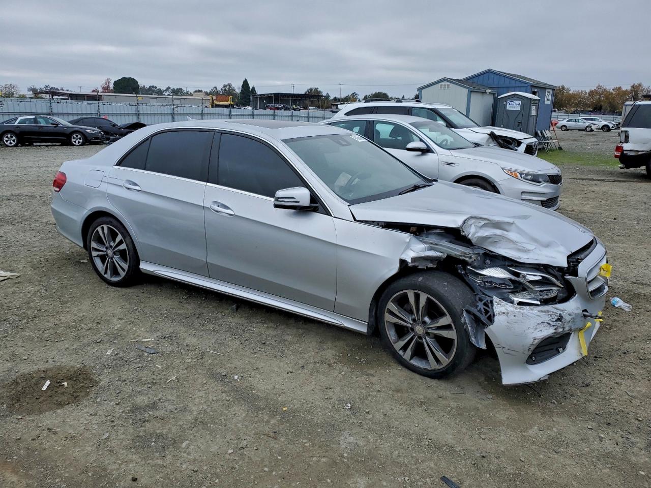 2016 MERCEDES-BENZ E-CLASS