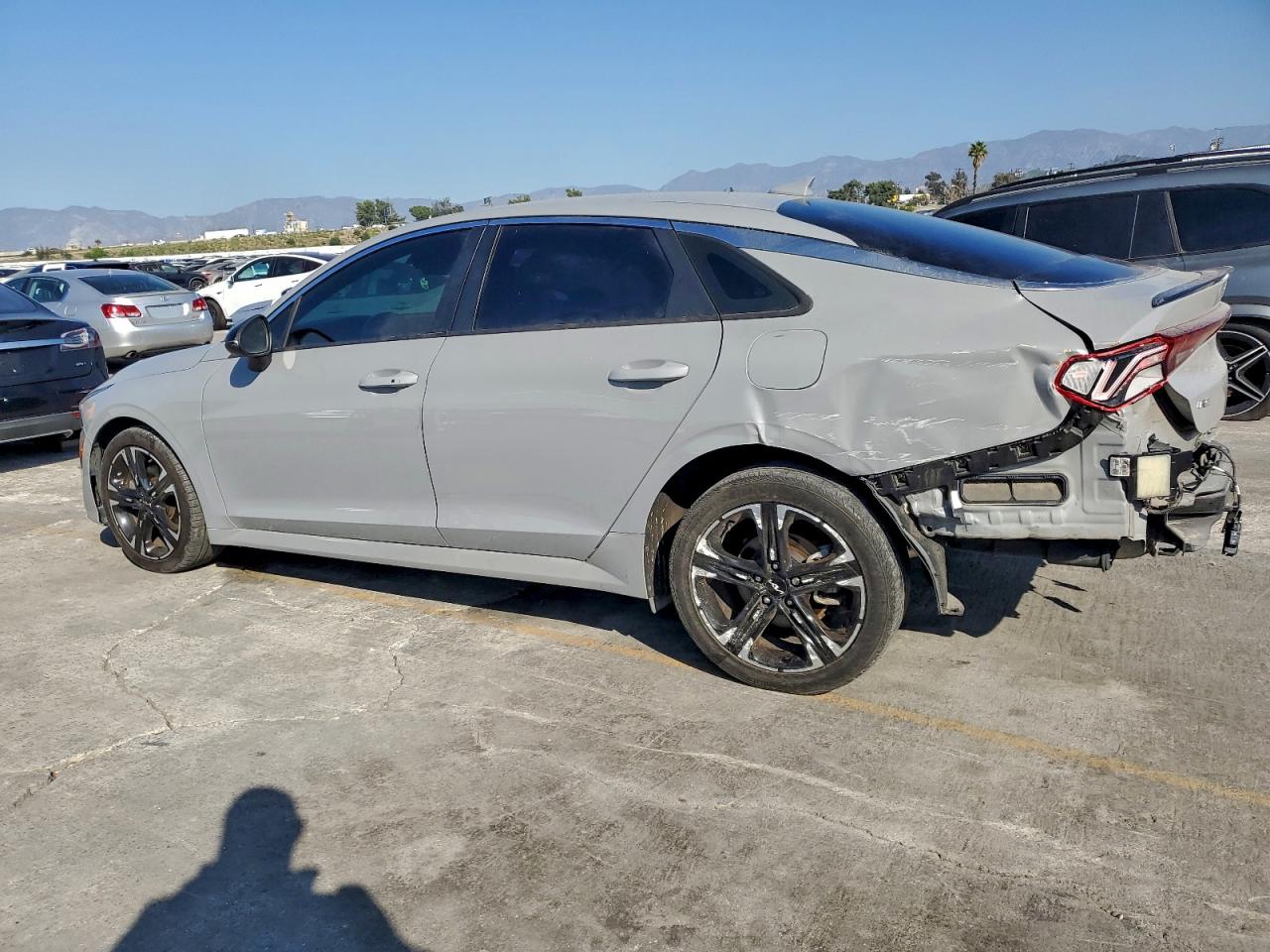 2022 KIA K5