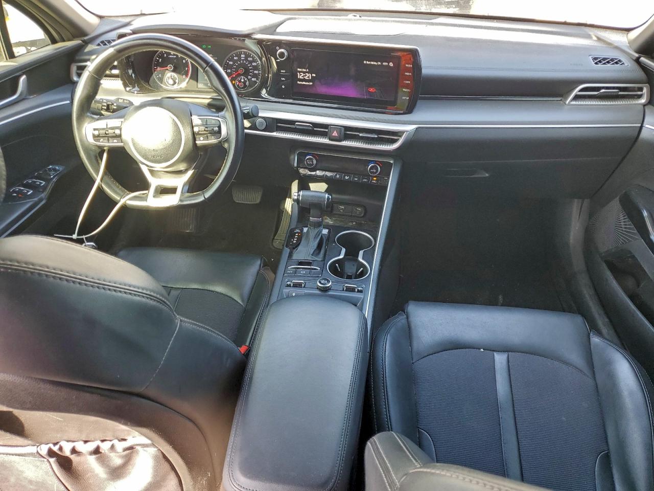 2022 KIA K5