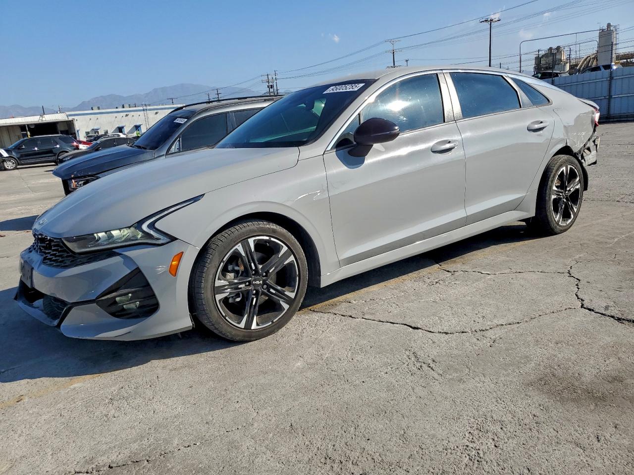 2022 KIA K5