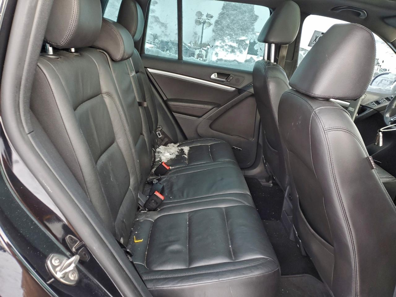 2015 VOLKSWAGEN TIGUAN