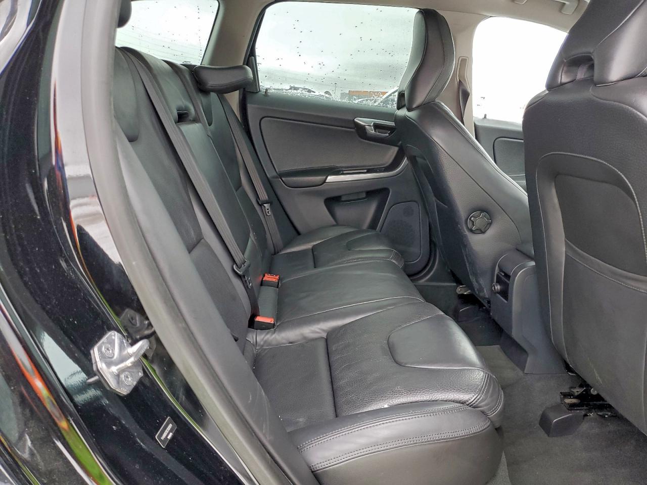 2014 VOLVO XC60