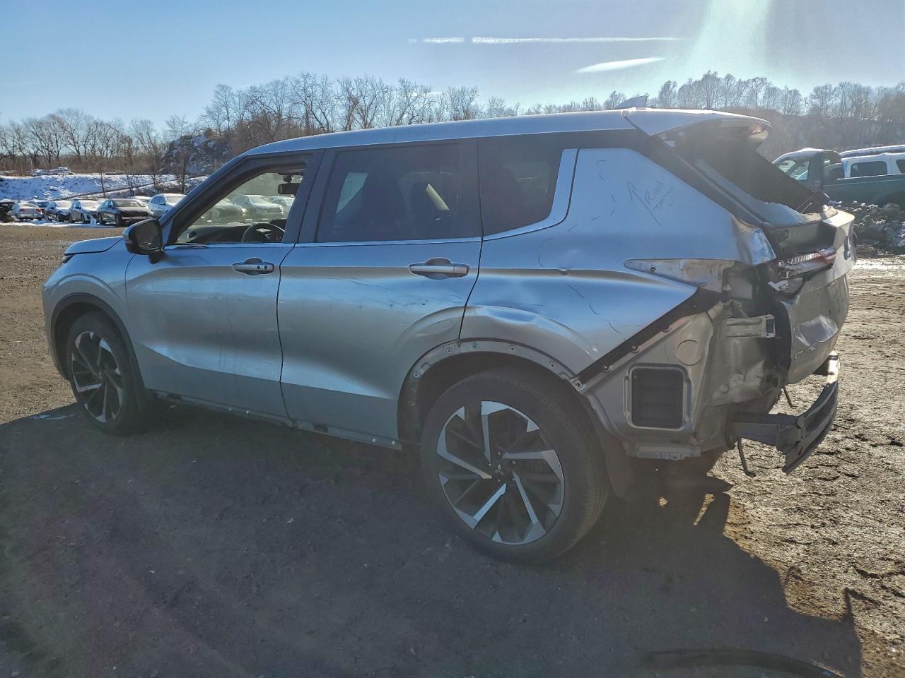 2022 MITSUBISHI OUTLANDER