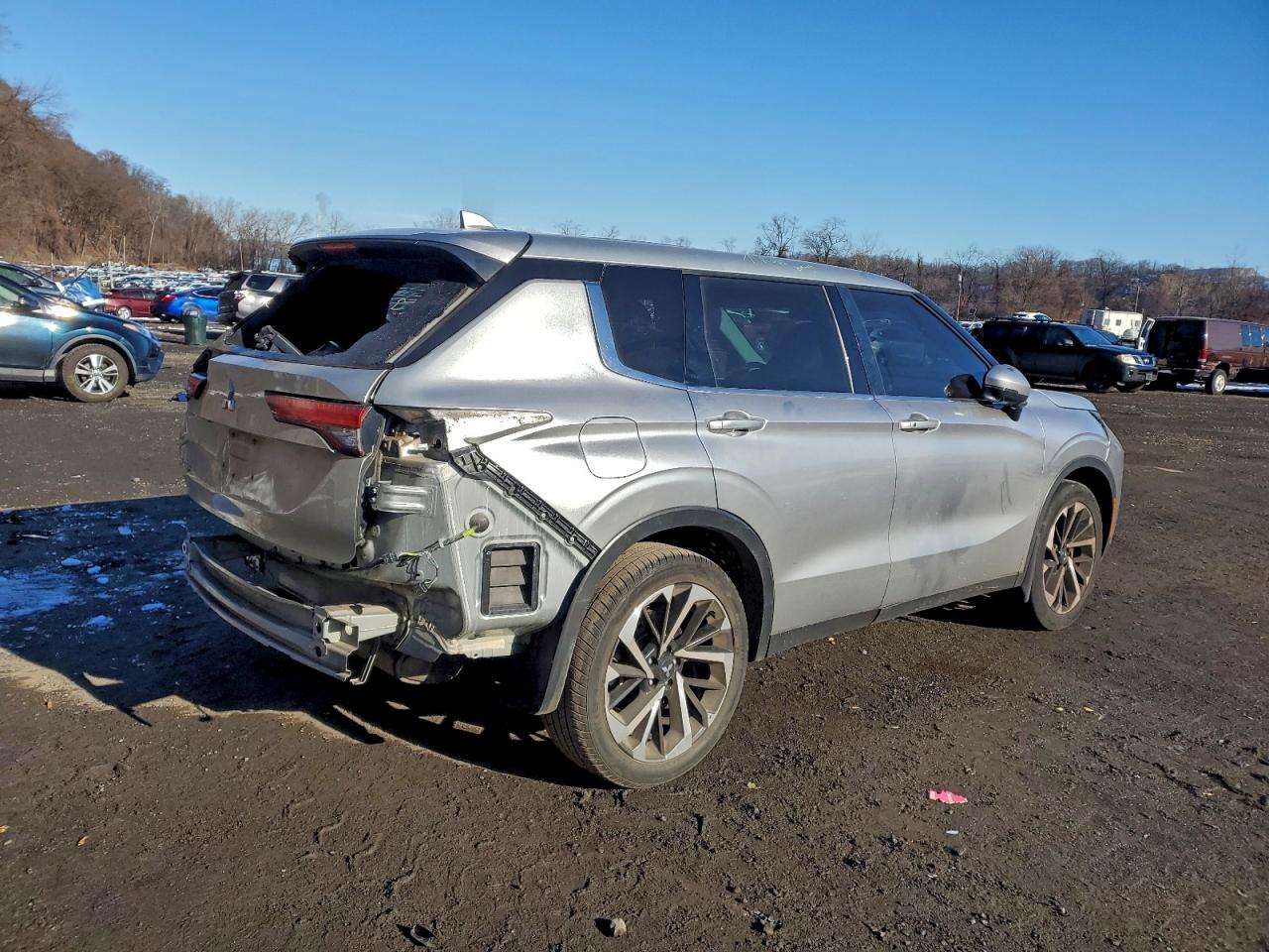 2022 MITSUBISHI OUTLANDER