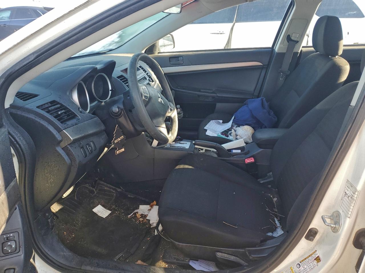 2013 MITSUBISHI LANCER