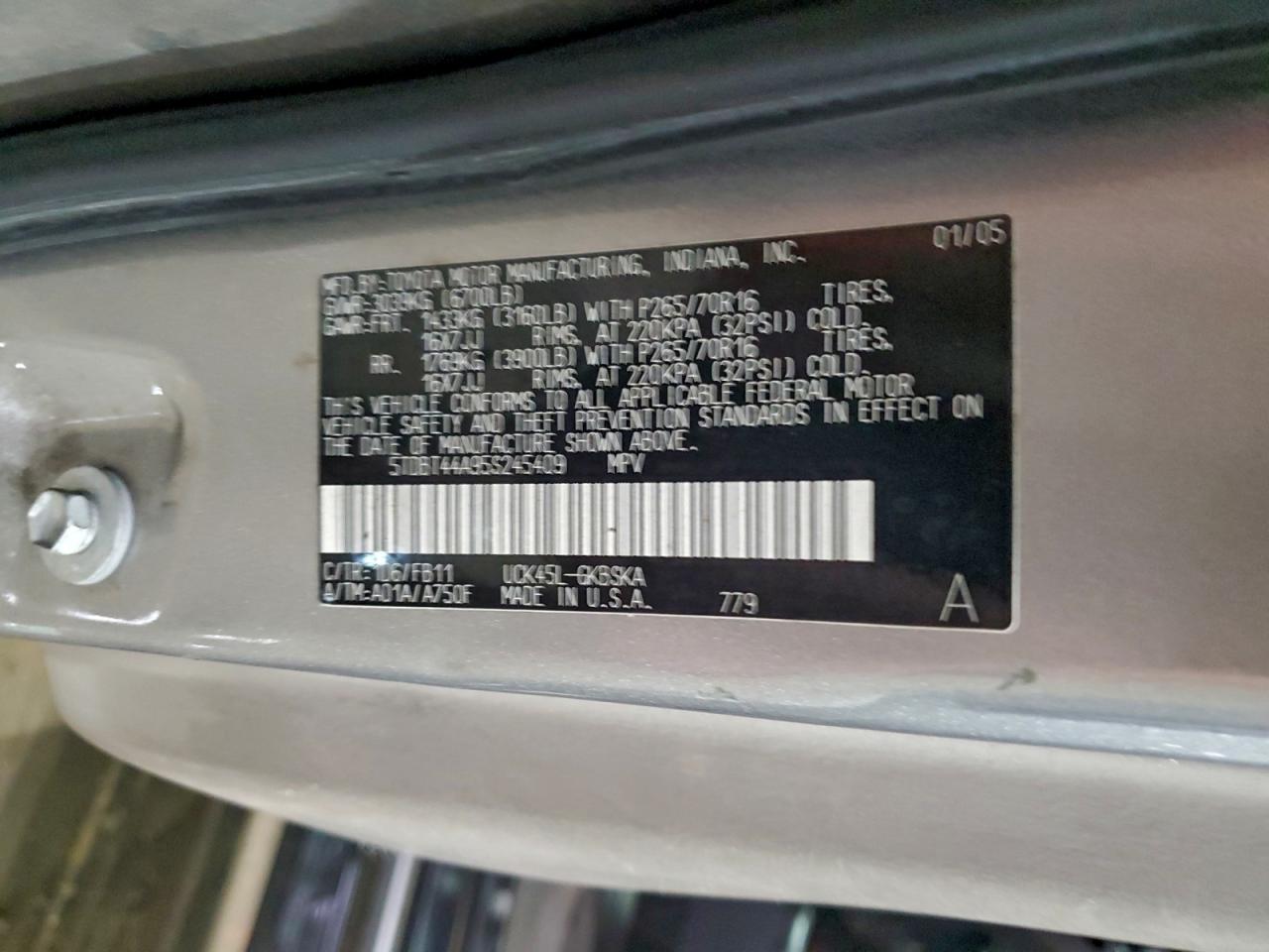 2005 TOYOTA SEQUOIA
